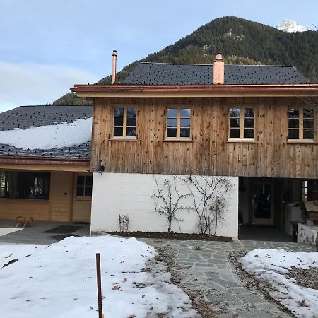 Au Pre Des Chevaux Bed & Breakfast Chateau-d'Oex Bagian luar foto