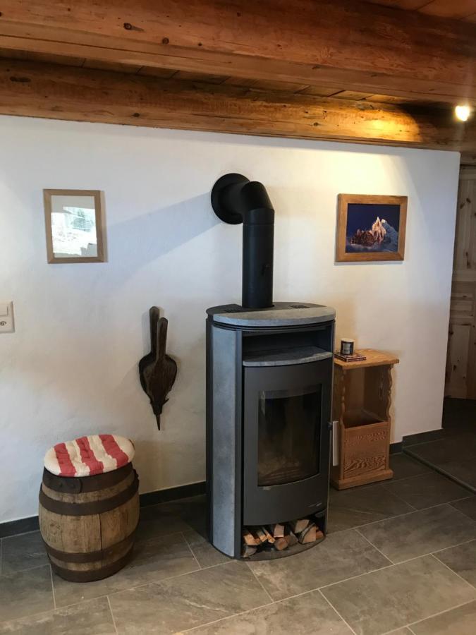 Au Pre Des Chevaux Bed & Breakfast Chateau-d'Oex Bagian luar foto